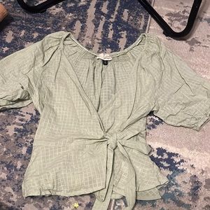 universal threads tie top